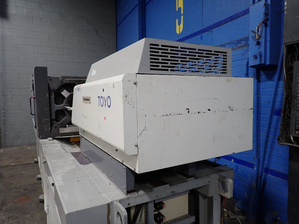 Toyo Machineryplastar Injection Molder