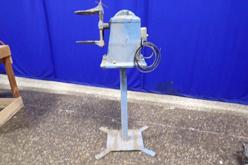 Red Devil 7" X 8" Paint Conditioner