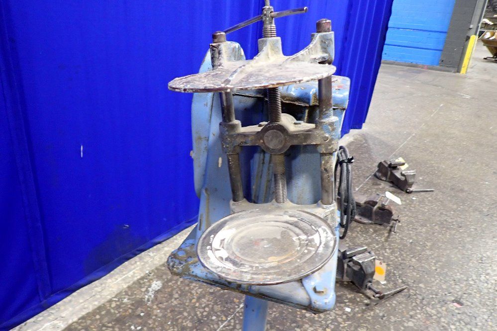 Red Devil 7" X 8" Paint Conditioner