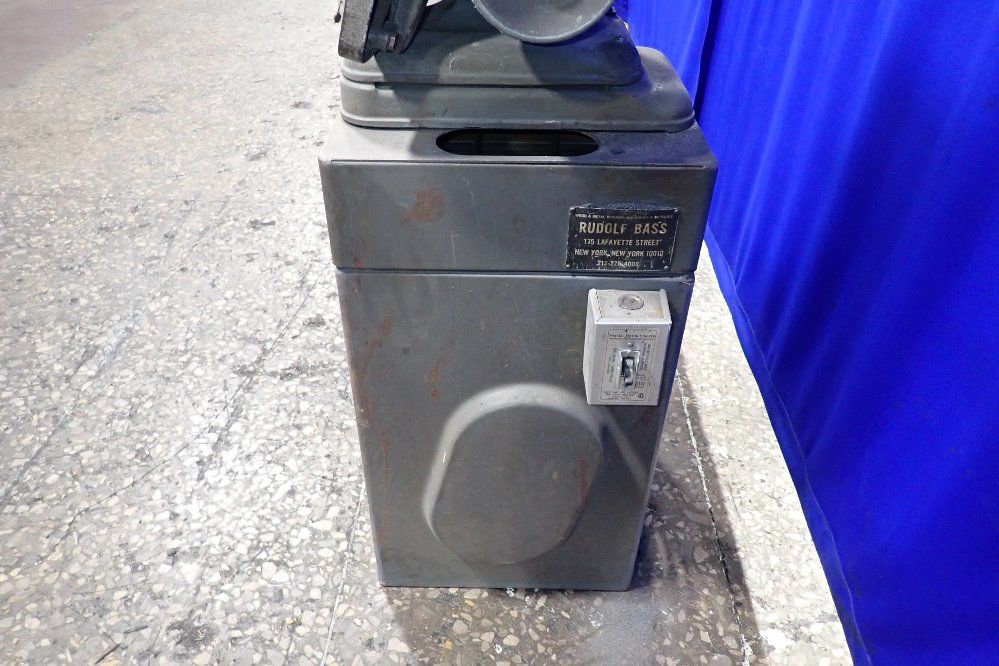 Rudolf Bass 14" X 7" Vertical Belt Sander - 61520