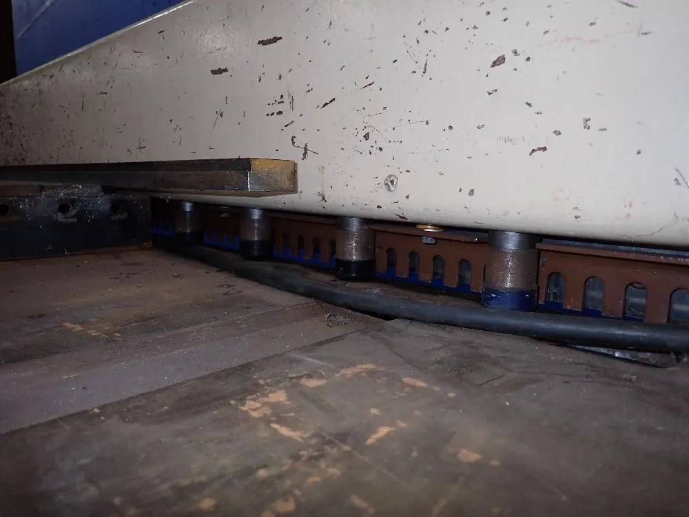 Niagara 14 Ga X 100" Shear - 18