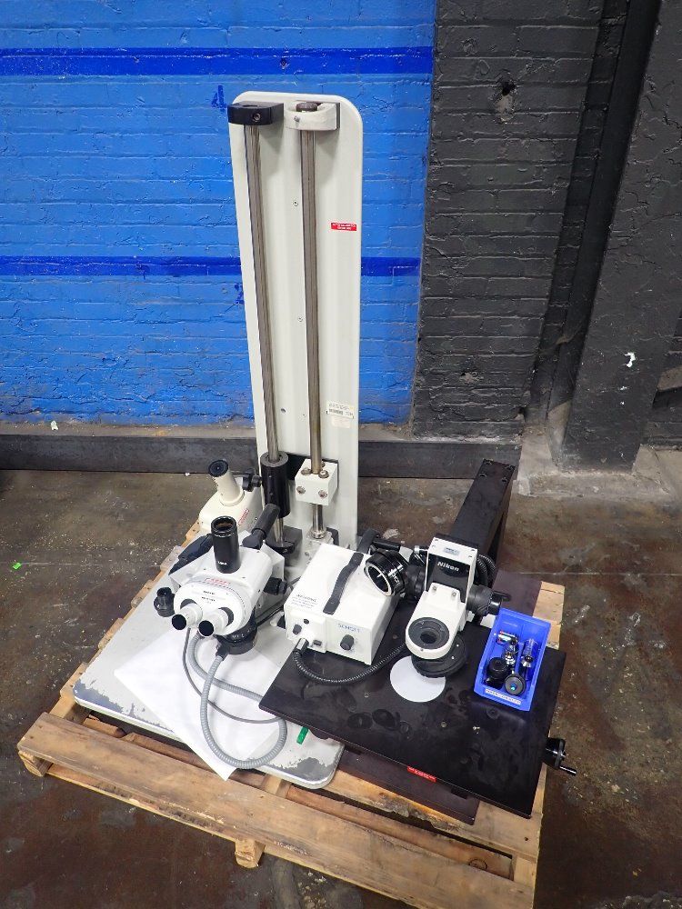 Nikon Microscope - M420