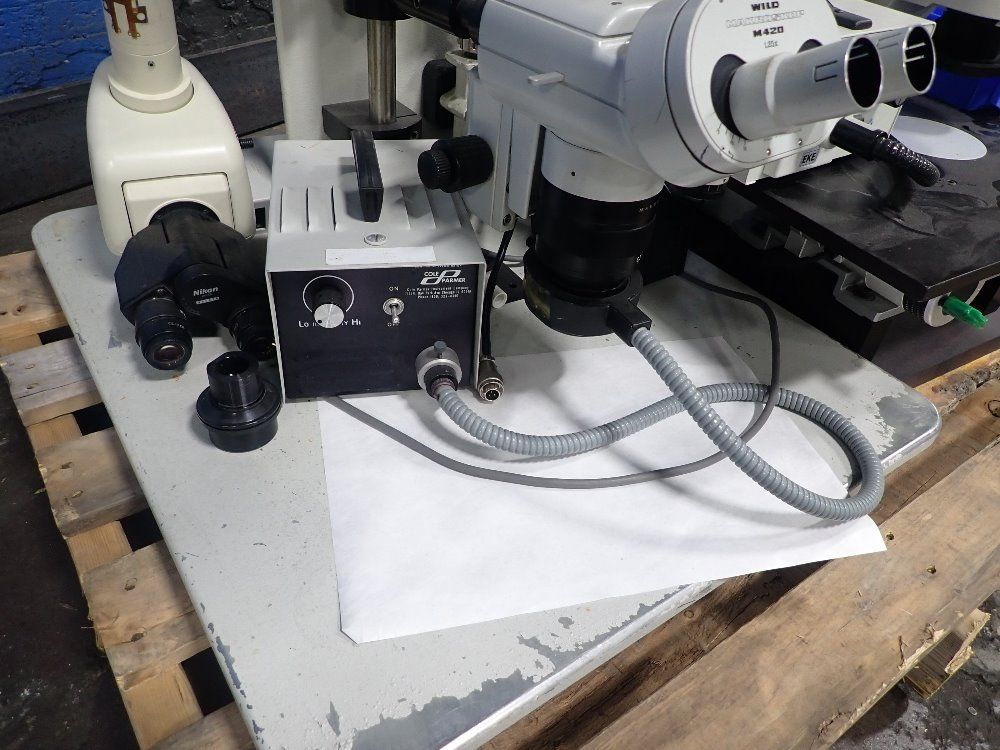 Nikon Microscope - M420