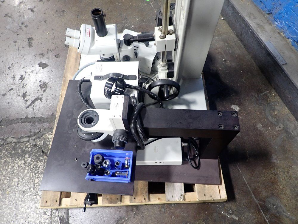 Nikon Microscope - M420