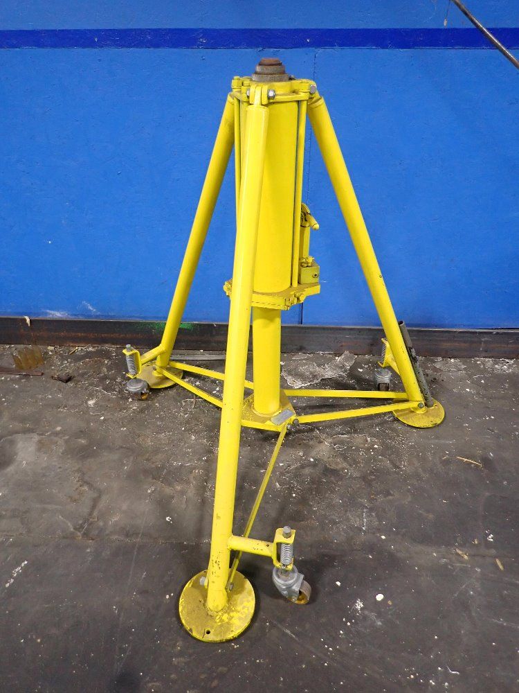 Regent Jack Co. 5 Tons Hydraulic Jack - 8207