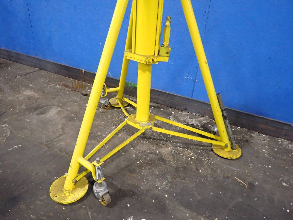 Regent Jack Co. 5 Tons Hydraulic Jack - 8207