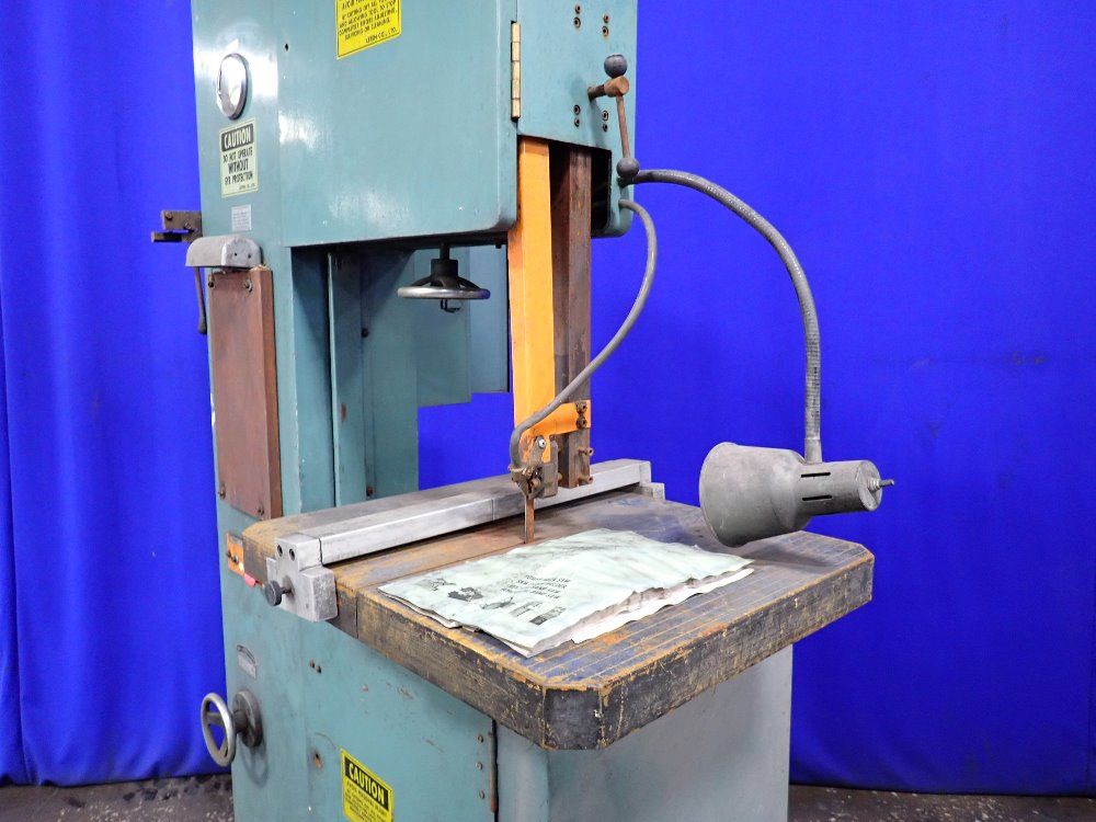 Leten 16 1/4" Vertical Band Saw - Dcm-4