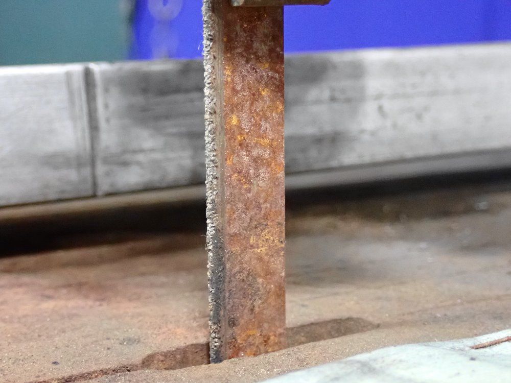 Leten 16 1/4" Vertical Band Saw - Dcm-4