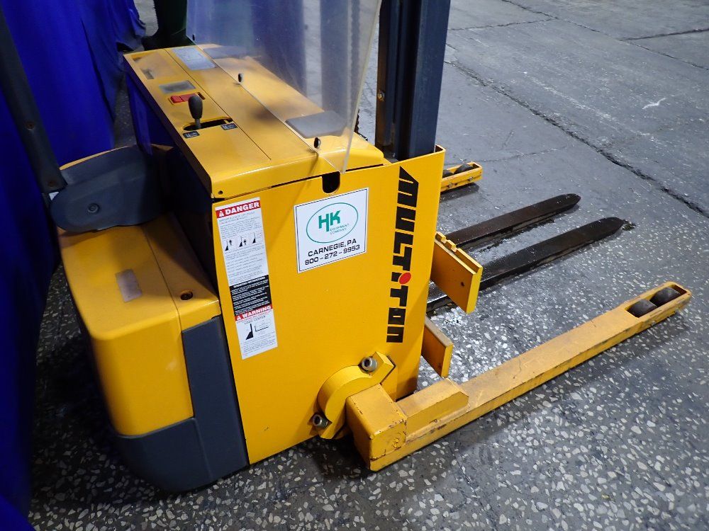 Multiton 2200 Lbs Straddle Lift - Sw22-112