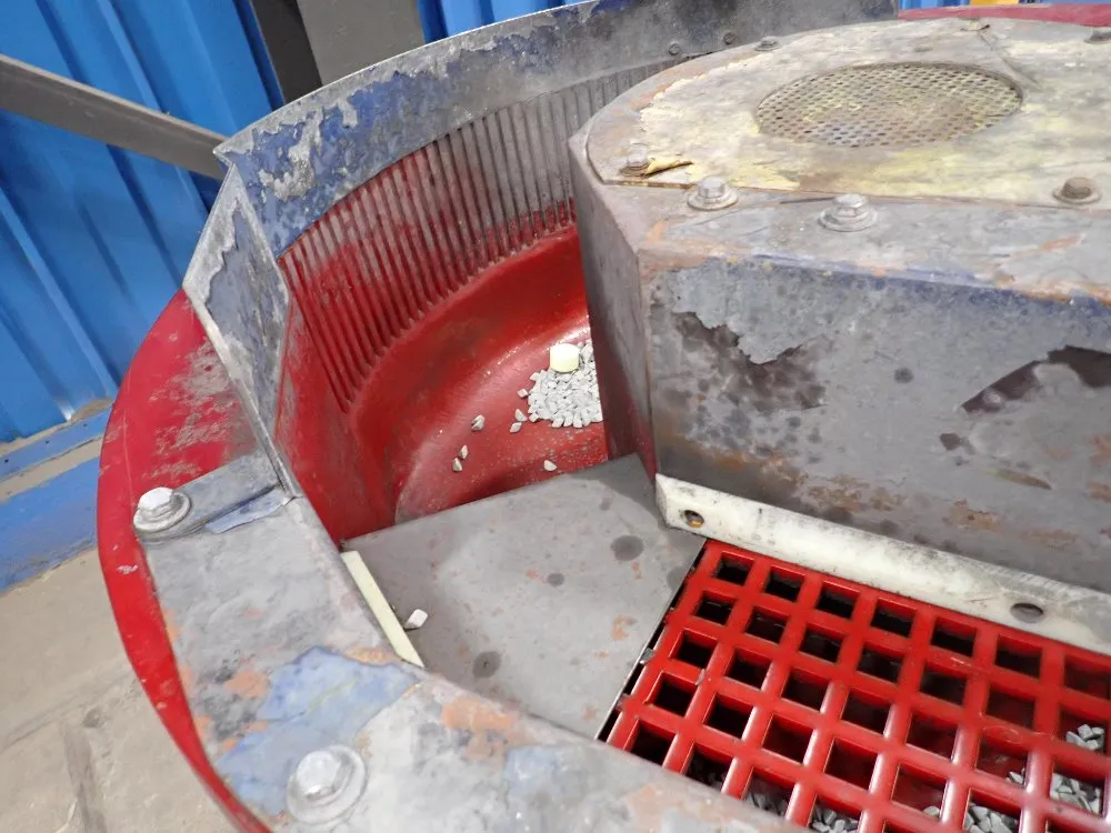 Giant Vibratory Finisher - Gb-3