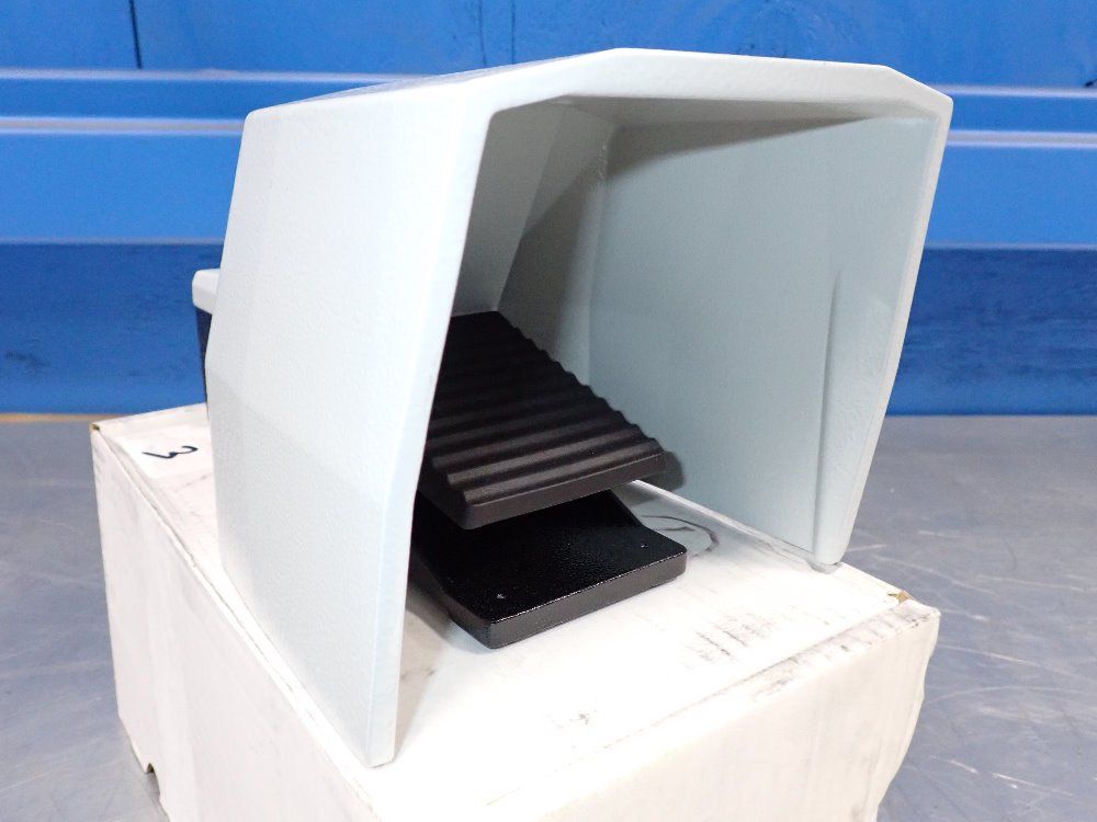 Siemens Momentary Contact Footswitch - 3se2 902-0aa20