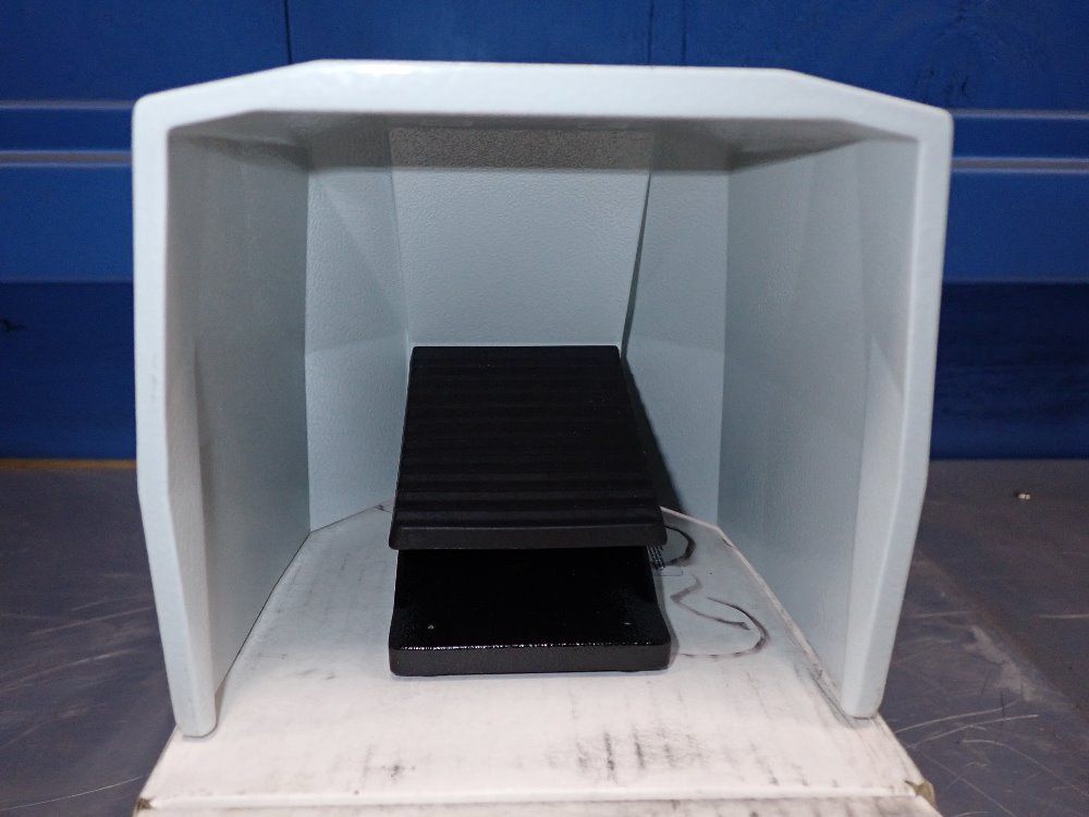 Siemens Momentary Contact Footswitch - 3se2 902-0aa20