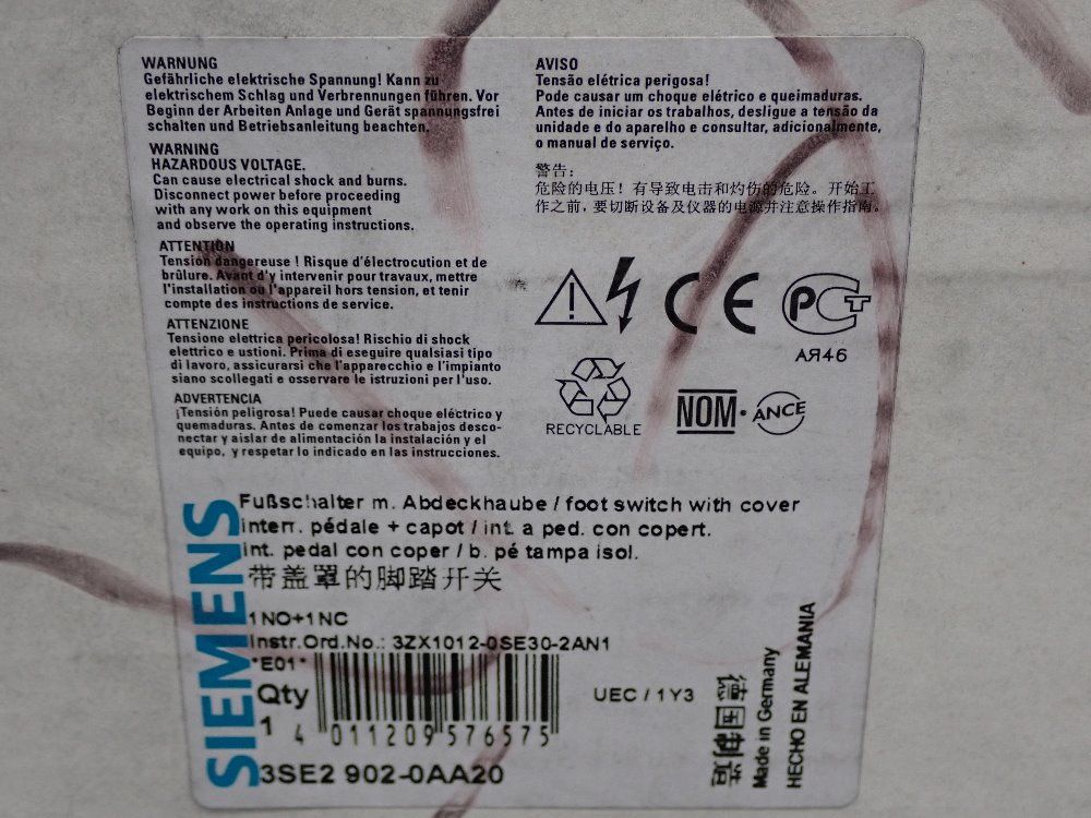 Siemens Momentary Contact Footswitch - 3se2 902-0aa20