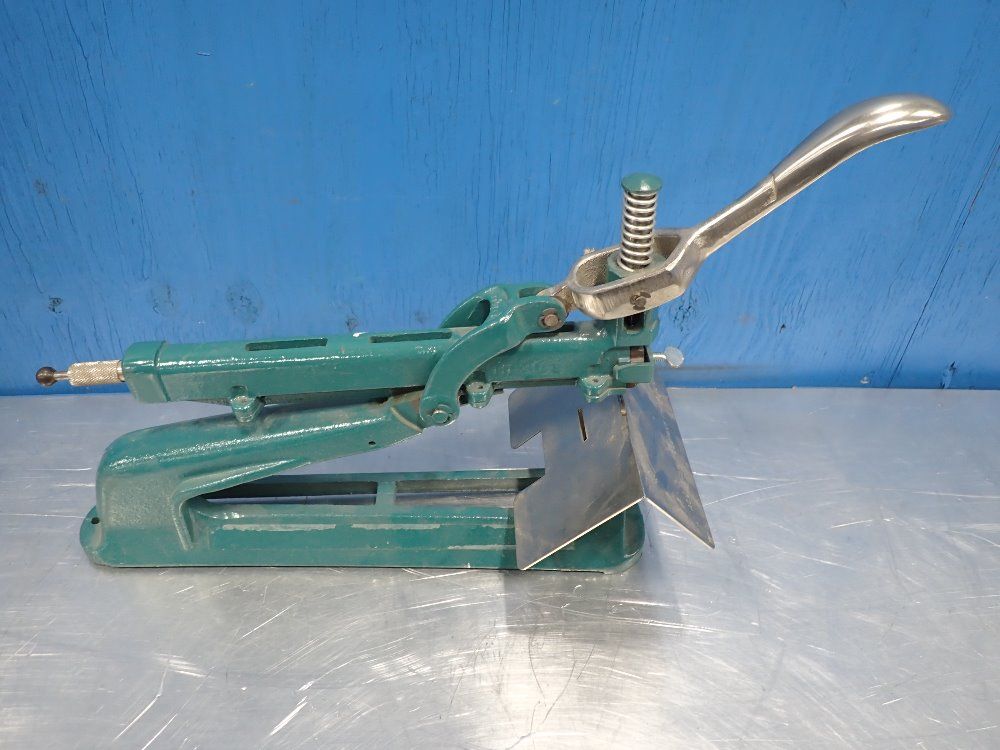 Acme Staple Company #465006 Staple Stapler - 731