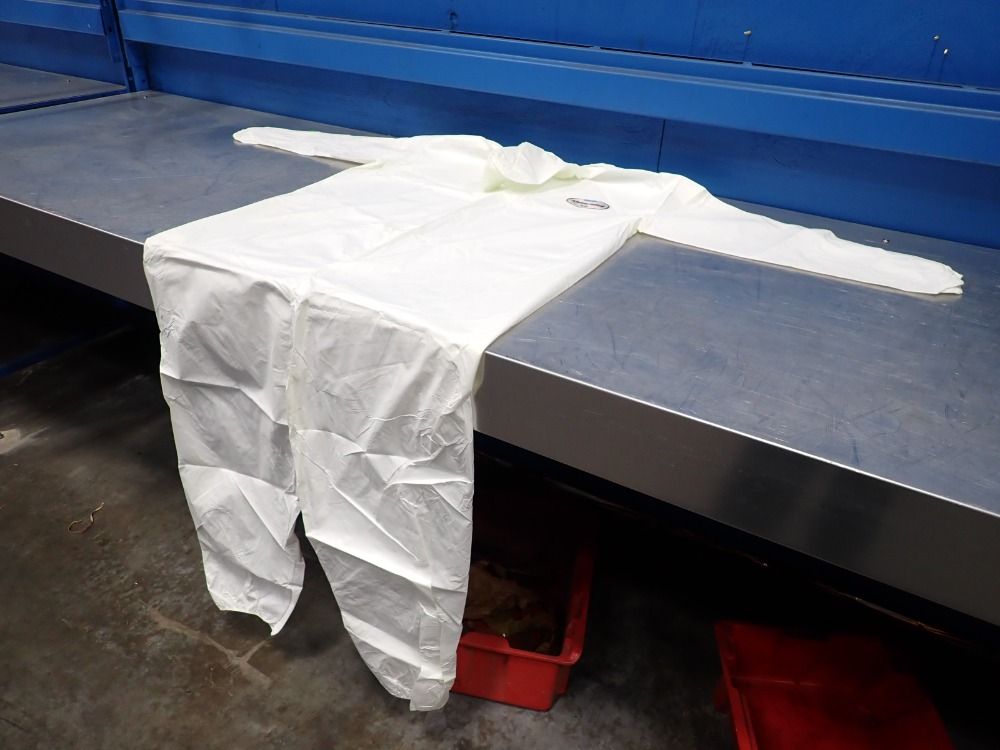 Kimberly-clark Kleen Guard Suite - A40