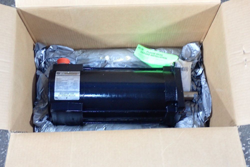 Allen Bradley 0.5 Kw Motor - 1326ab-b25-11