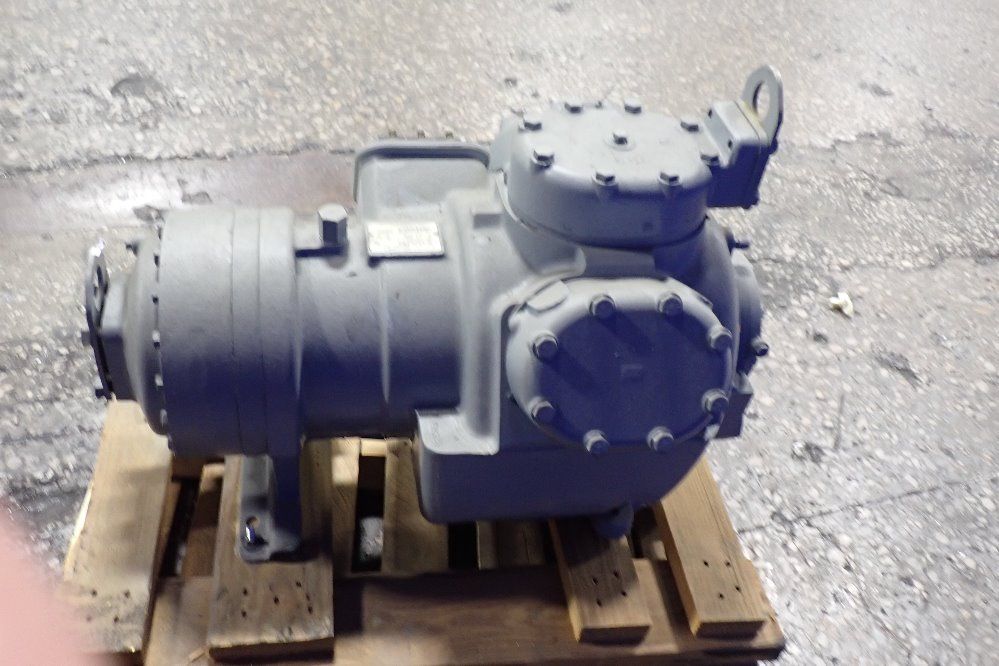 Genuine Carlyle Semi Hermetic Reciprocating Service Compressor - 06et299-360