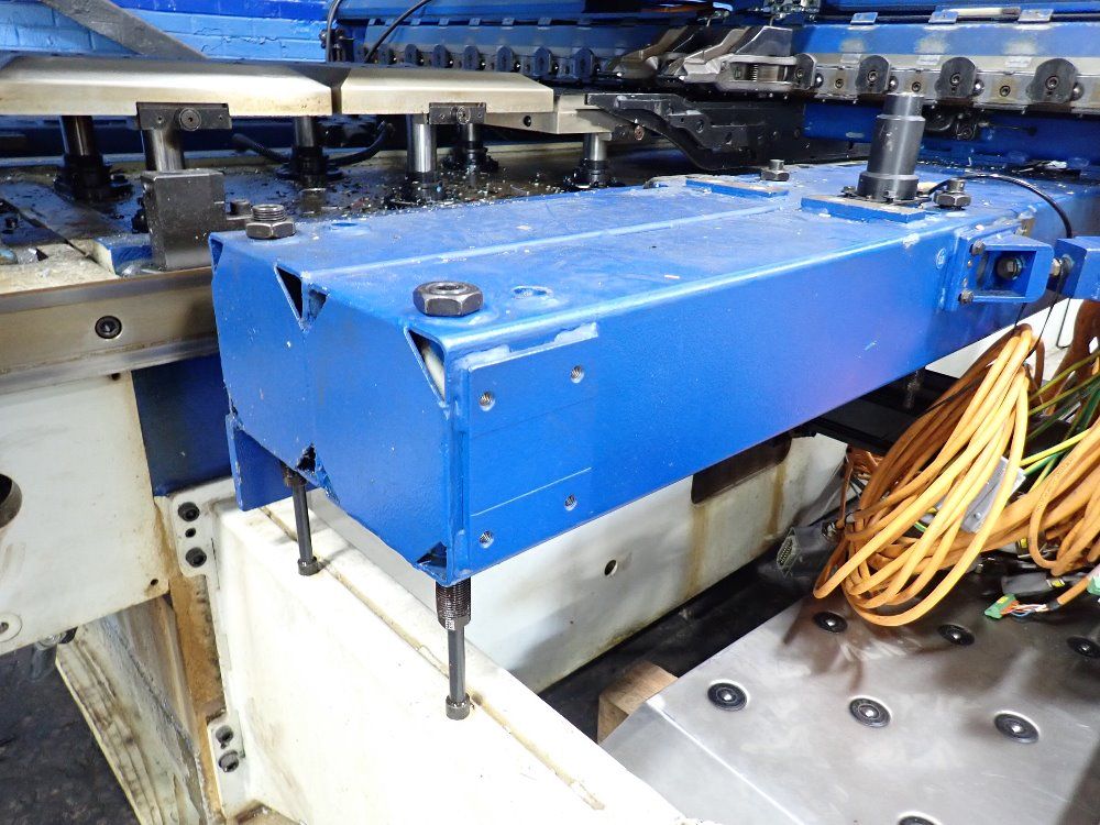 Trumpf Cnc Punching Machine - Trumatic 500