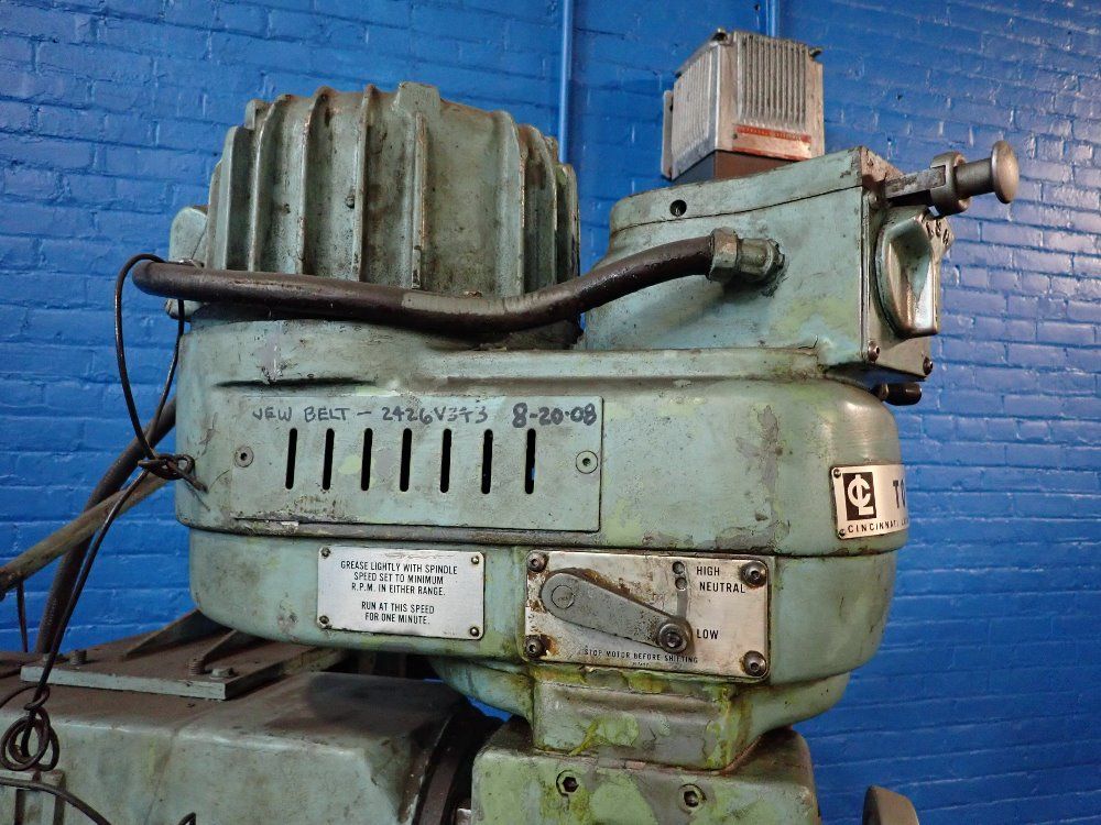 Cincinnati Vertical Mill