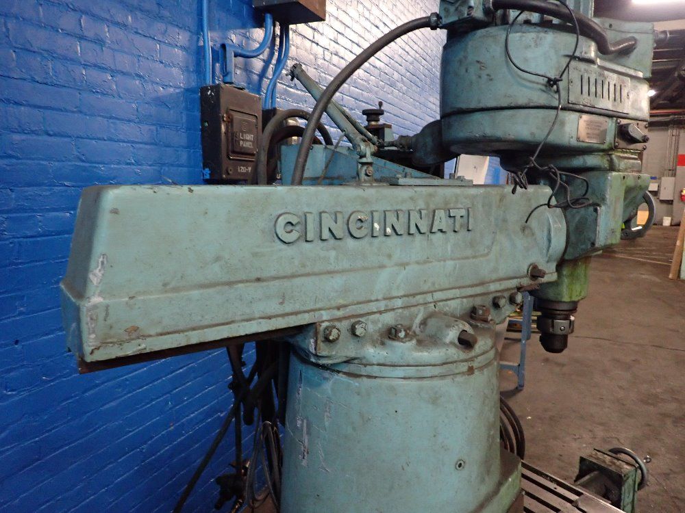 Cincinnati Vertical Mill