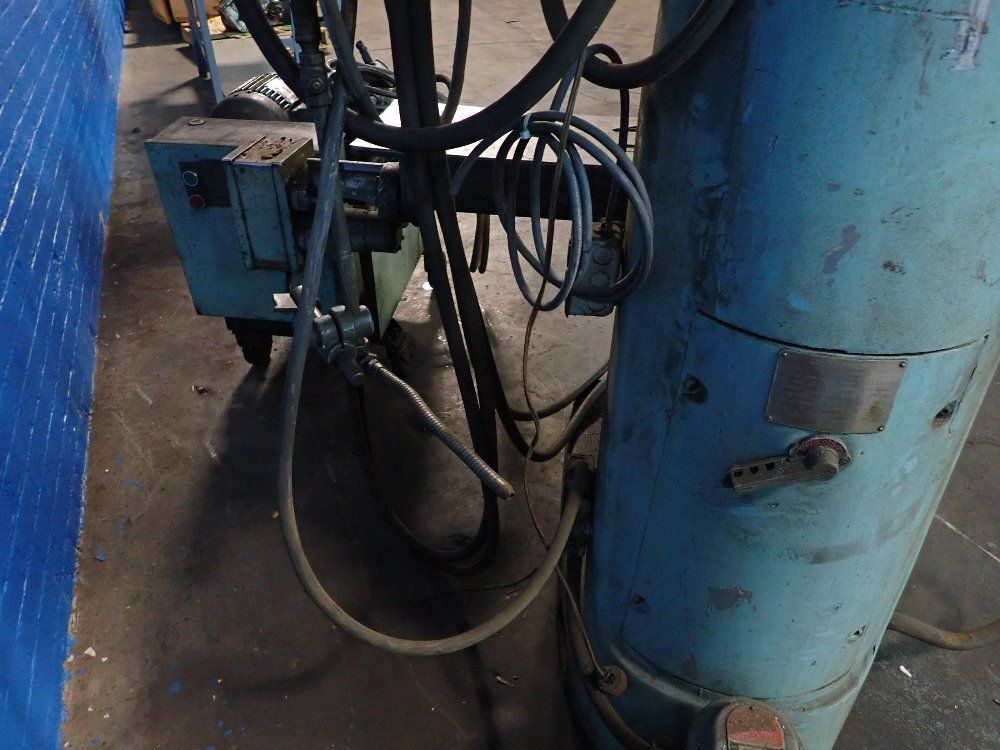 Cincinnati Vertical Mill