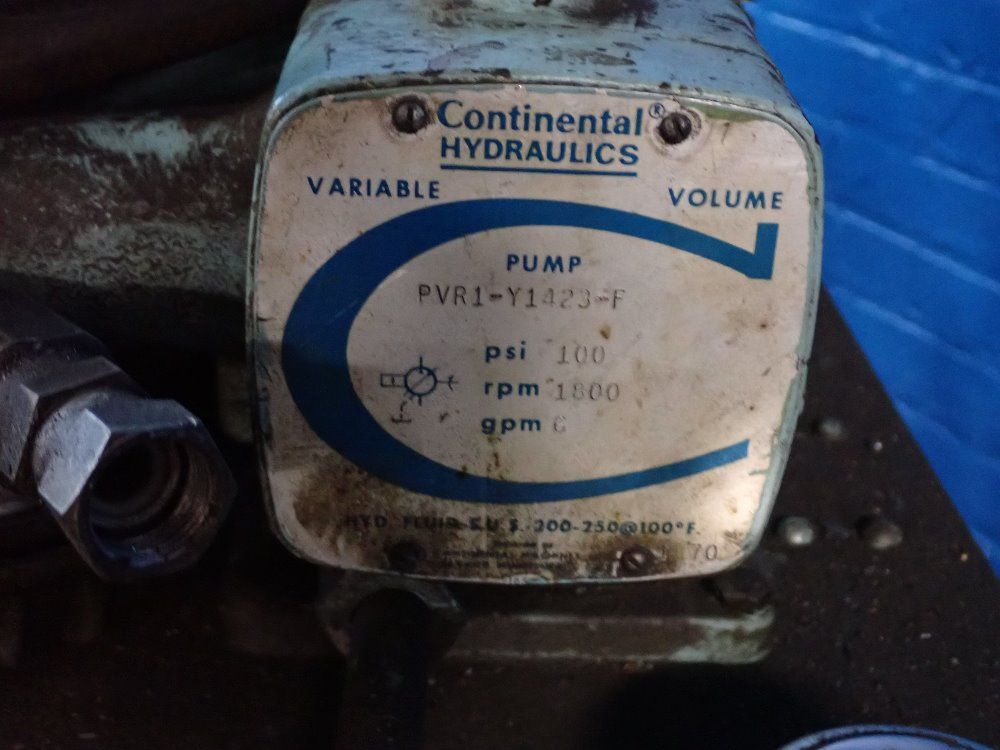 Cincinnati Vertical Mill