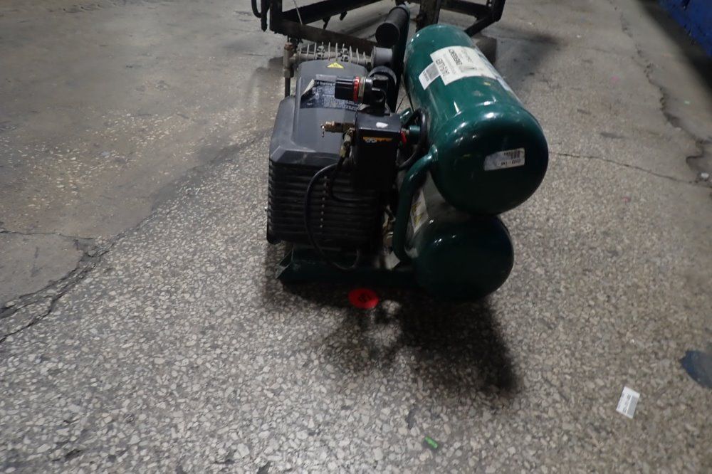 The Bull/lolair Air Compressor - Fc2002