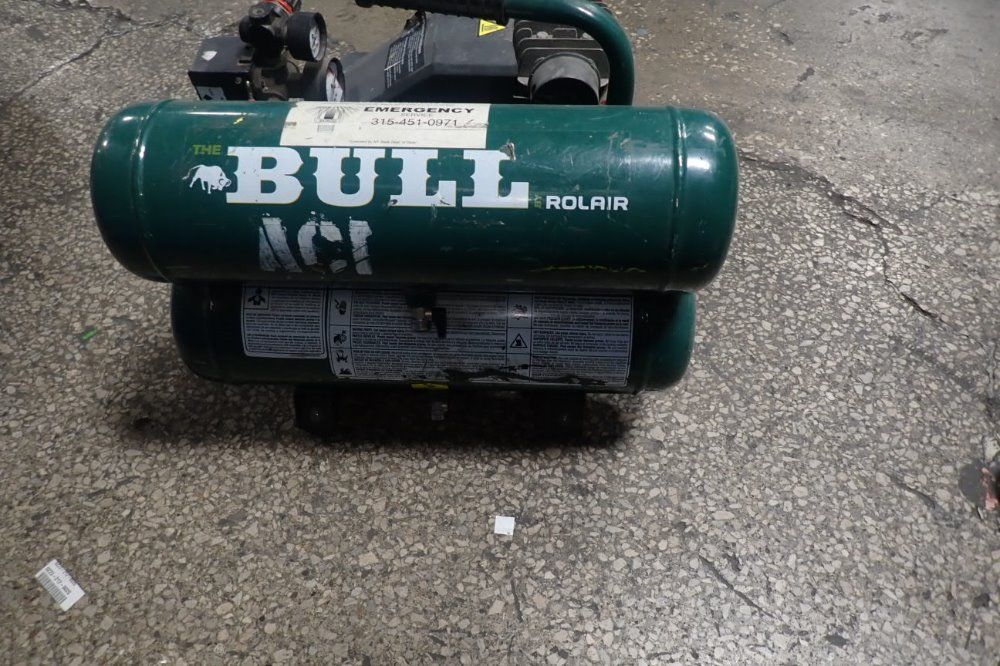 The Bull/lolair Air Compressor - Fc2002