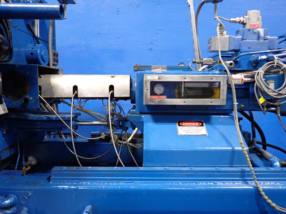 Van Dorn Injection Molder - 80-rs-3 1/2