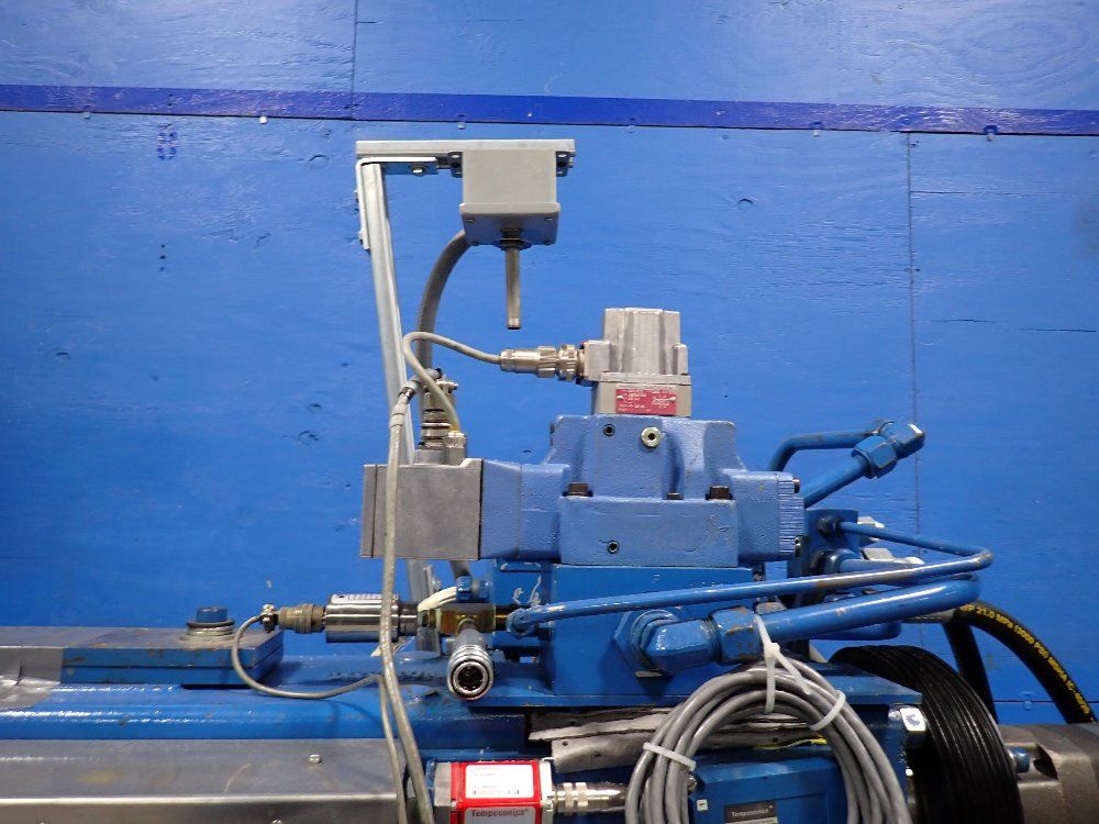 Van Dorn Injection Molder - 80-rs-3 1/2