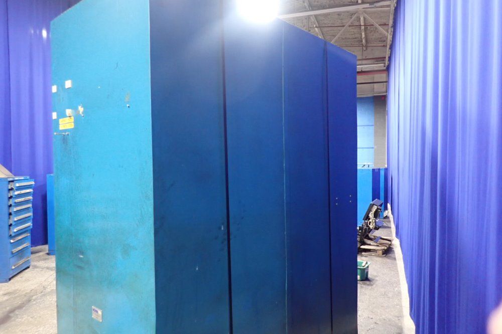 Royal Variset 34" X 79" Tool Management System