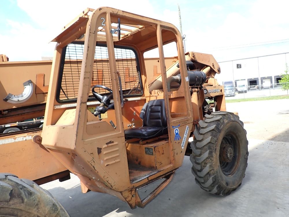 Lull Highlander Telehandler - 1044c-54