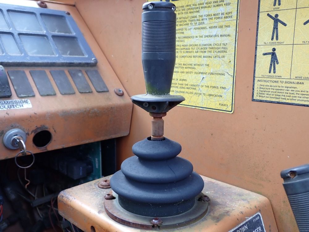 Lull Highlander Telehandler - 1044c-54