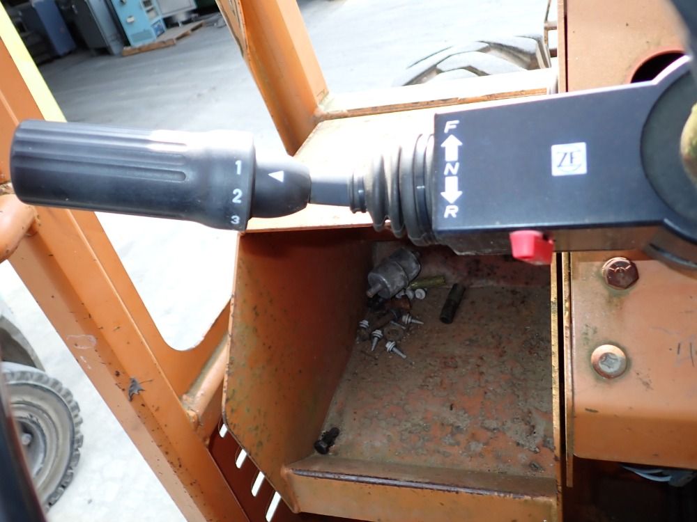 Lull Highlander Telehandler - 1044c-54