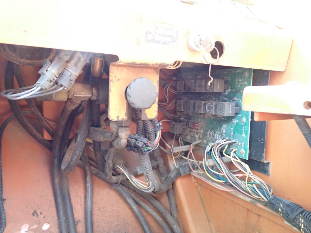 Lull Highlander Telehandler - 1044c-54