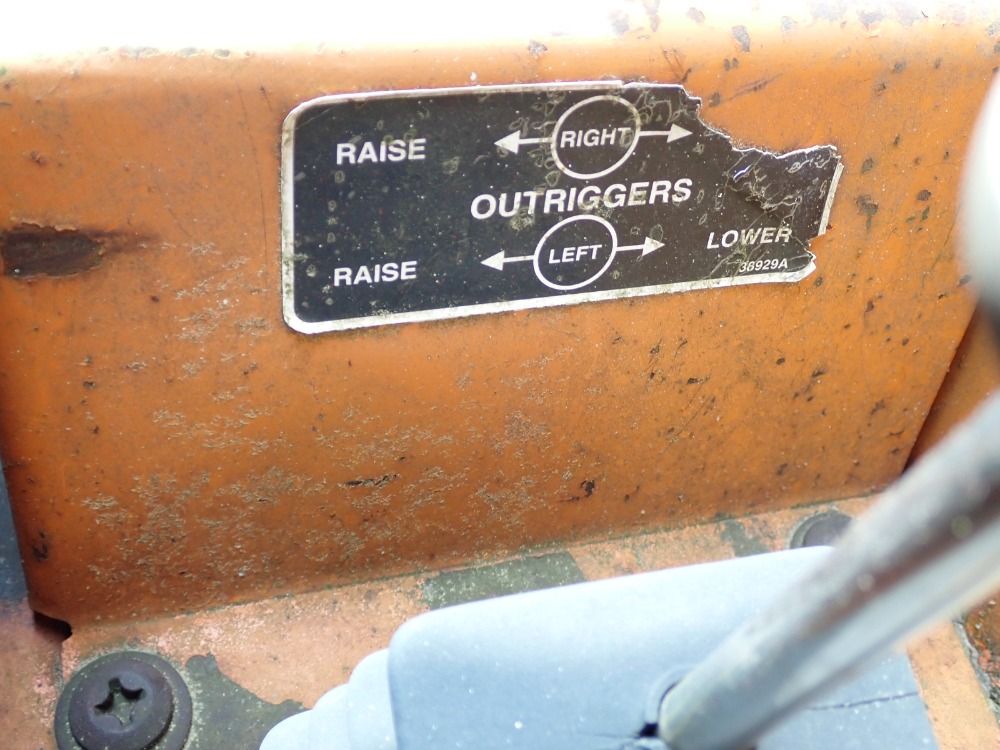 Lull Highlander Telehandler - 1044c-54