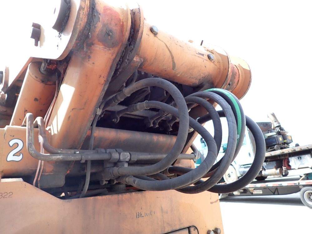 Lull Highlander Telehandler - 1044c-54