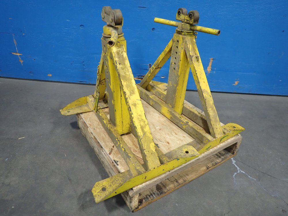  Steel Pipe Stands