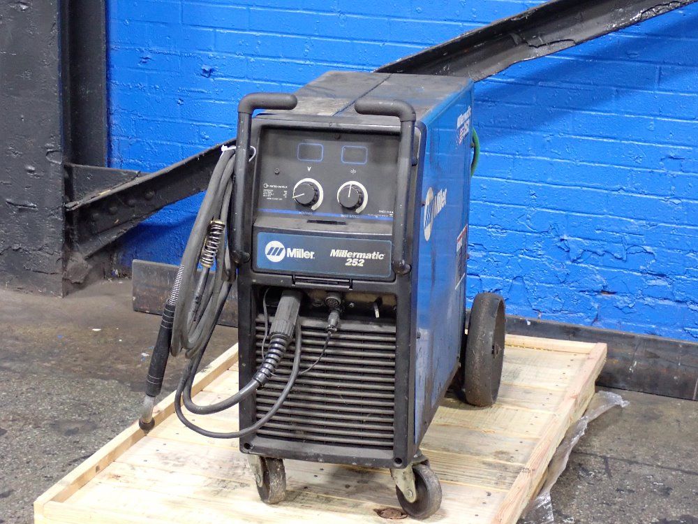 Used Miller Millermatic 252 Welder | HGR Industrial Surplus