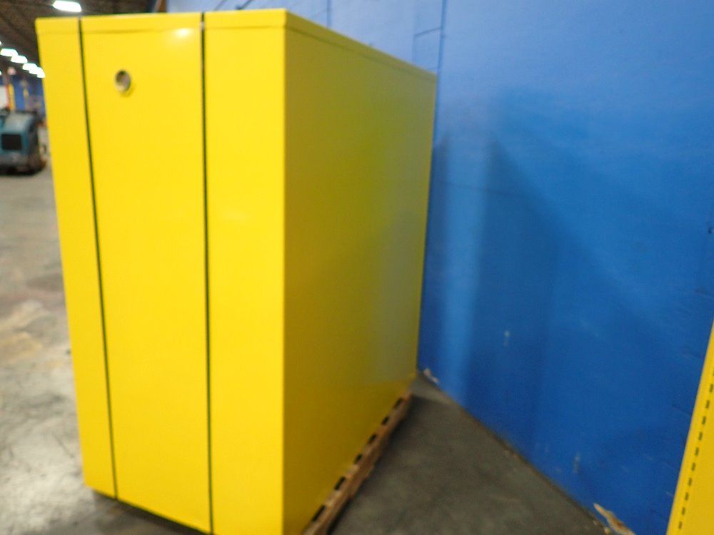 Global Large Flammable Cabinet