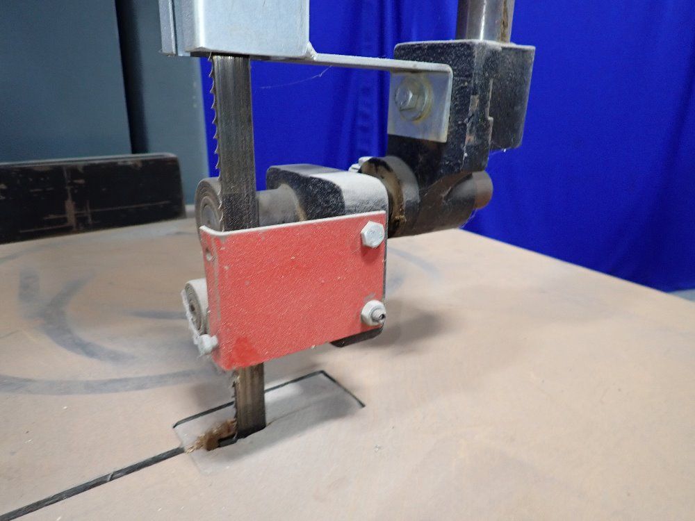 Invicta Invicta 36 Vertical Bandsaw