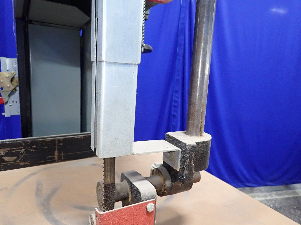 Invicta Invicta 36 Vertical Bandsaw