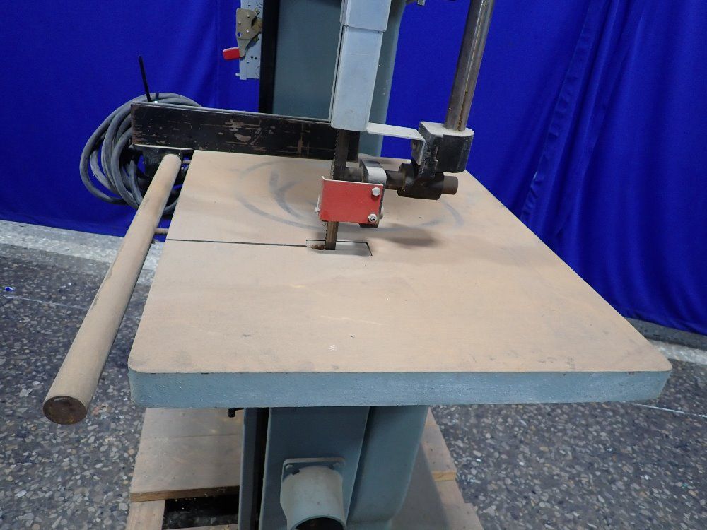 Invicta Invicta 36 Vertical Bandsaw