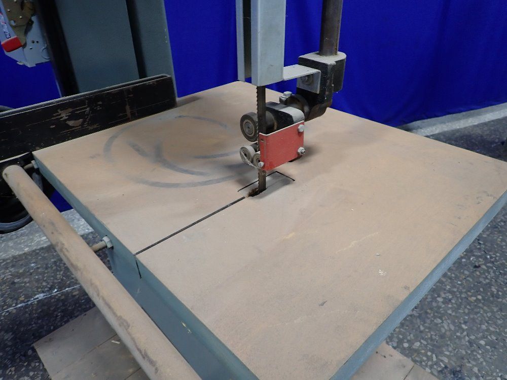 Invicta Invicta 36 Vertical Bandsaw