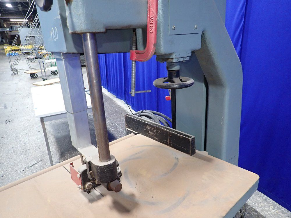 Invicta Invicta 36 Vertical Bandsaw