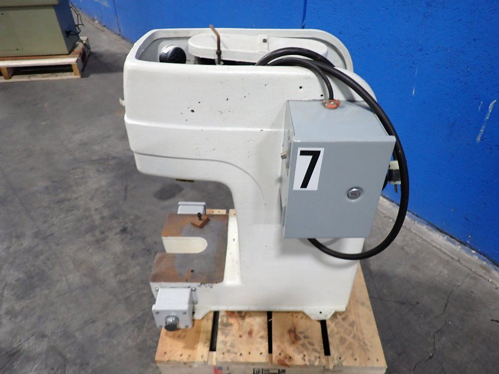 Denison Multipress