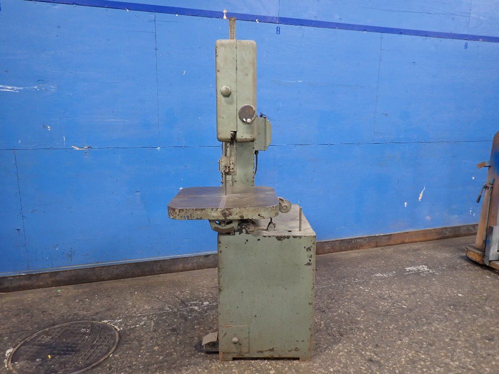 18 Vertical Band Saw