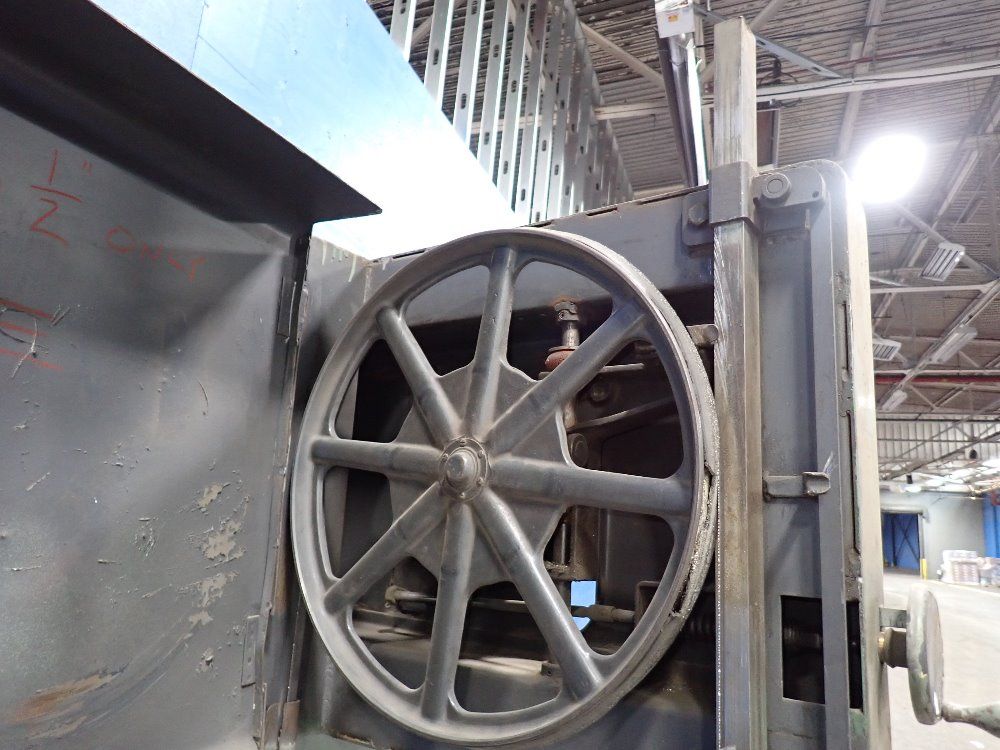  18 Vertical Band Saw