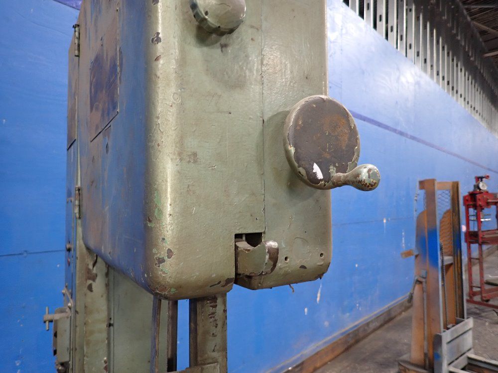  18 Vertical Band Saw
