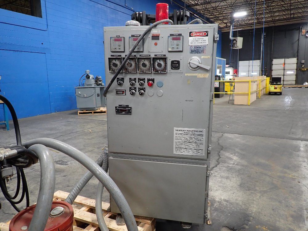 Newbury 1990 Newbury V230ars Injection Molder